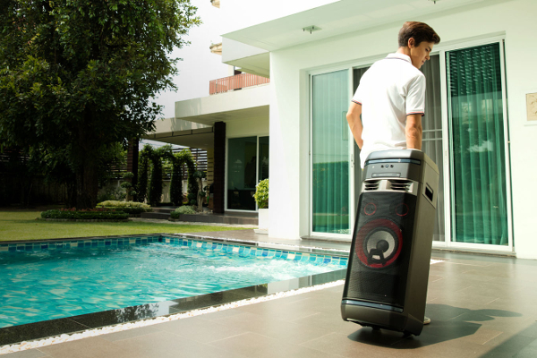  LG XBOOM OL90DK